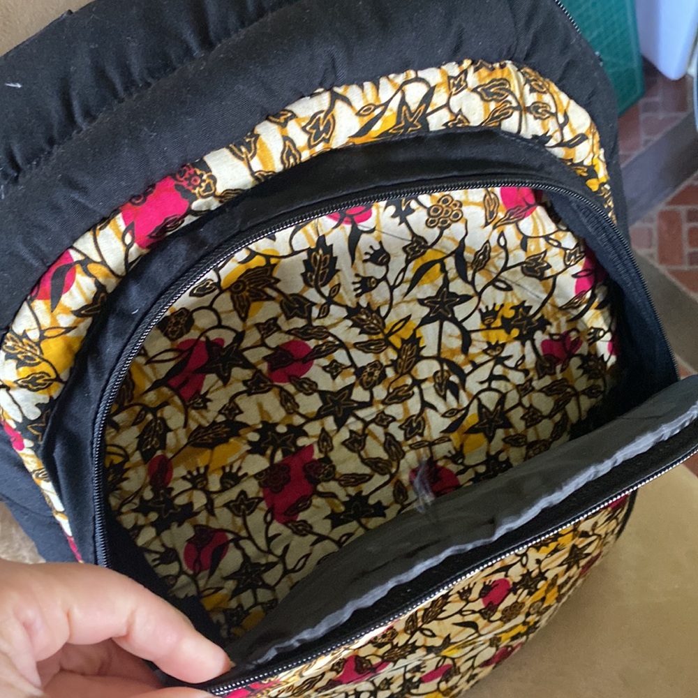 Large Padded Backpack With Adjustable Straps - image 2